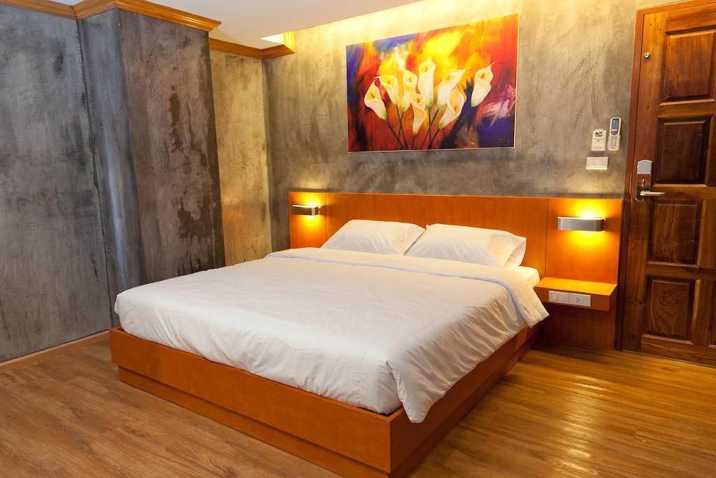 Chaphone Guesthouse Phuket Phòng bức ảnh