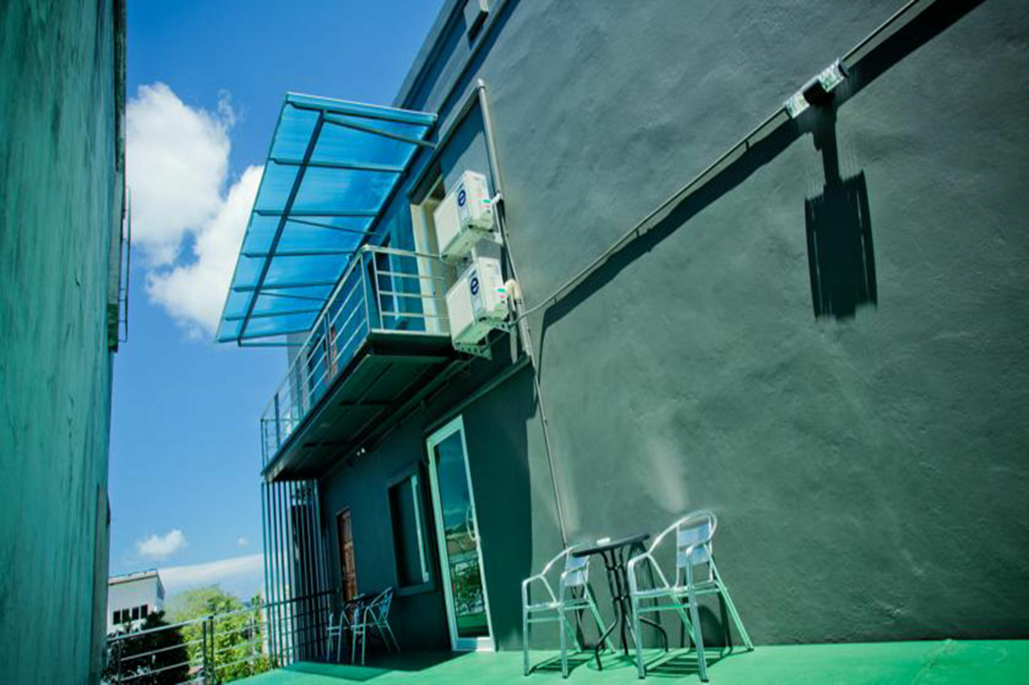 Chaphone Guesthouse Phuket Ngoại thất bức ảnh