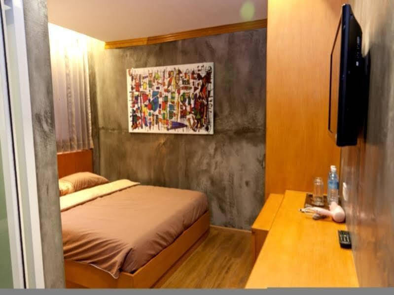 Chaphone Guesthouse Phuket Ngoại thất bức ảnh